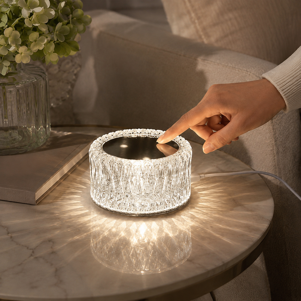 Lavisa - Dazzling Diamond Crystal Touch Table Lamp