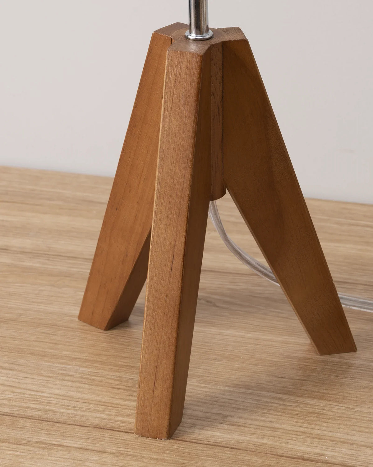 Lavisa - Modern Wooden Tripod Table Lamp with Linen Shade