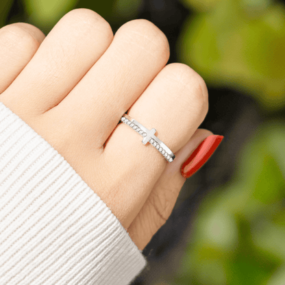 Lavisa - Be The Light Cross Ring