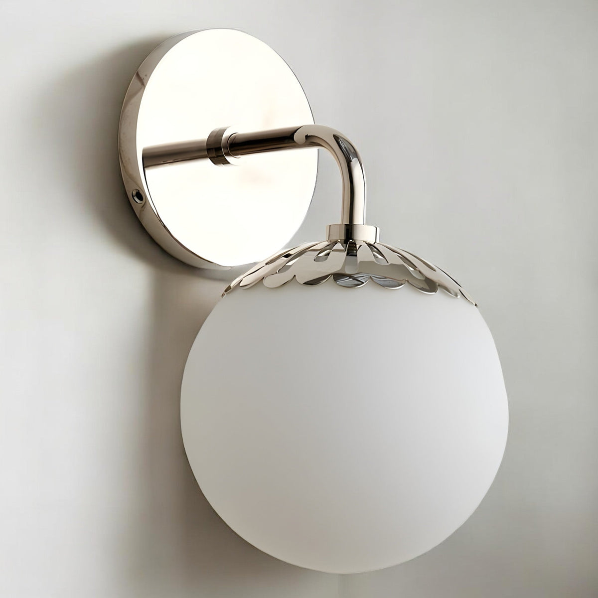 Lavisa - Modern Globe LED Wall Light