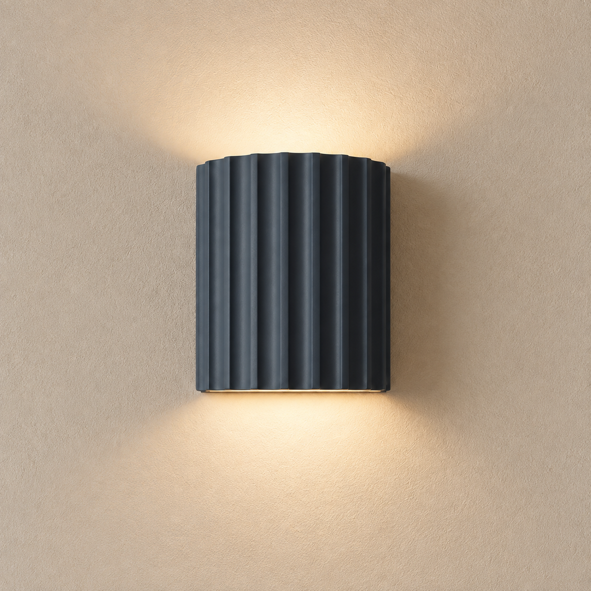 Lavisa - Modern Fluted Wall Sconce
