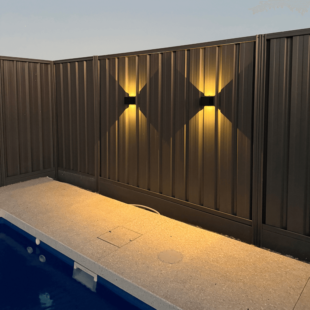 Lavisa - Rechargeable Outdoor LED Wall Light