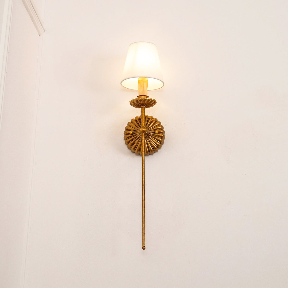 Lavisa - Vintage Sunburst Wall Light