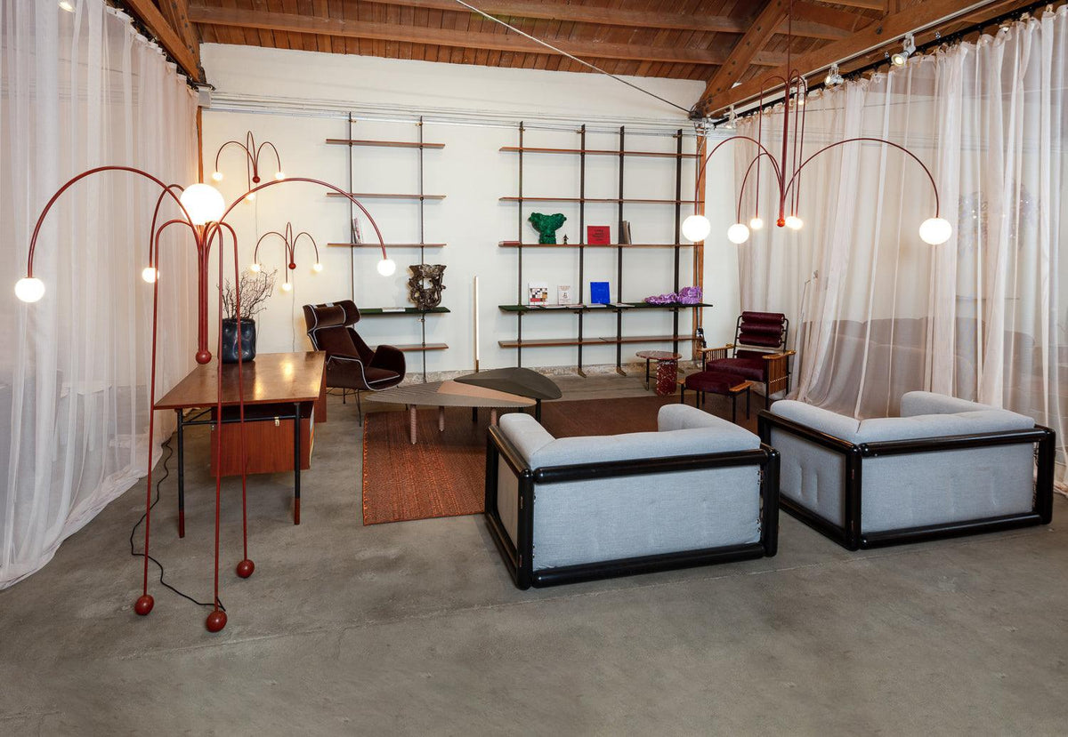 Lavisa - Modern Arc Globe LED Pendant Light