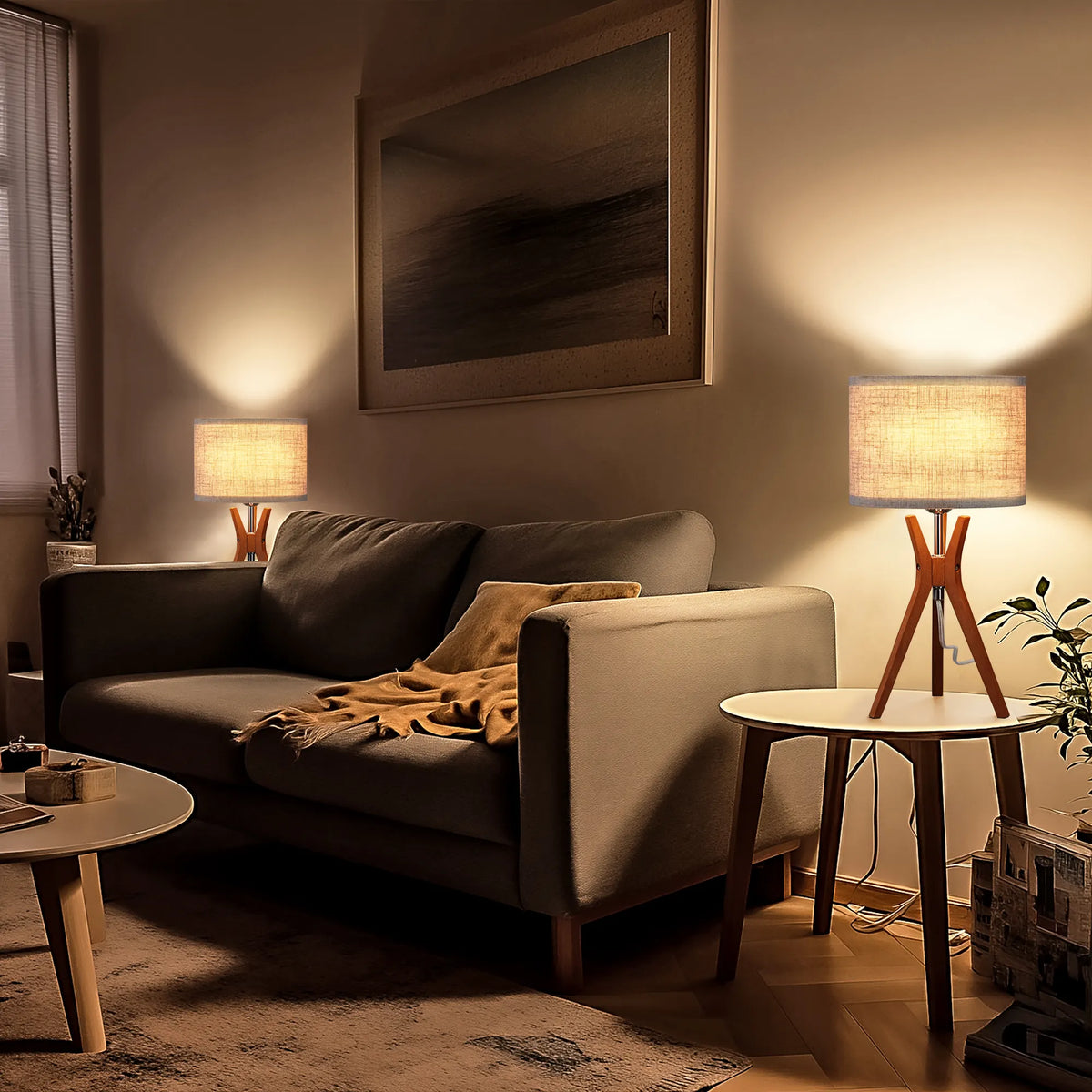 Lavisa - Natural Solid Wood Tripod Table Lamp Set