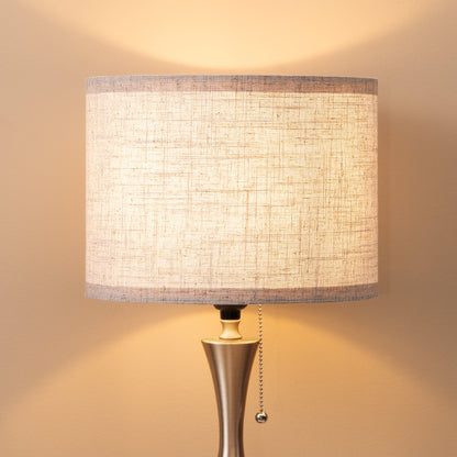 Lavisa - Luxe Traditional Table Lamp with Pull-Chain Switch