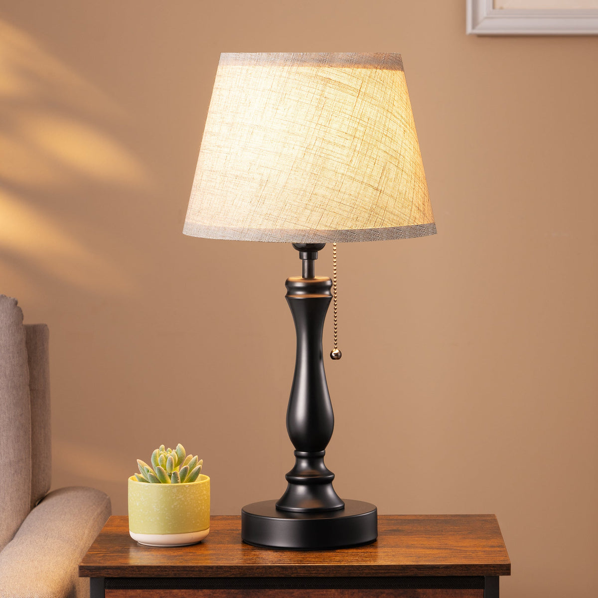 Lavisa - Retro Linen Table Lamp with Pull Chain Switch
