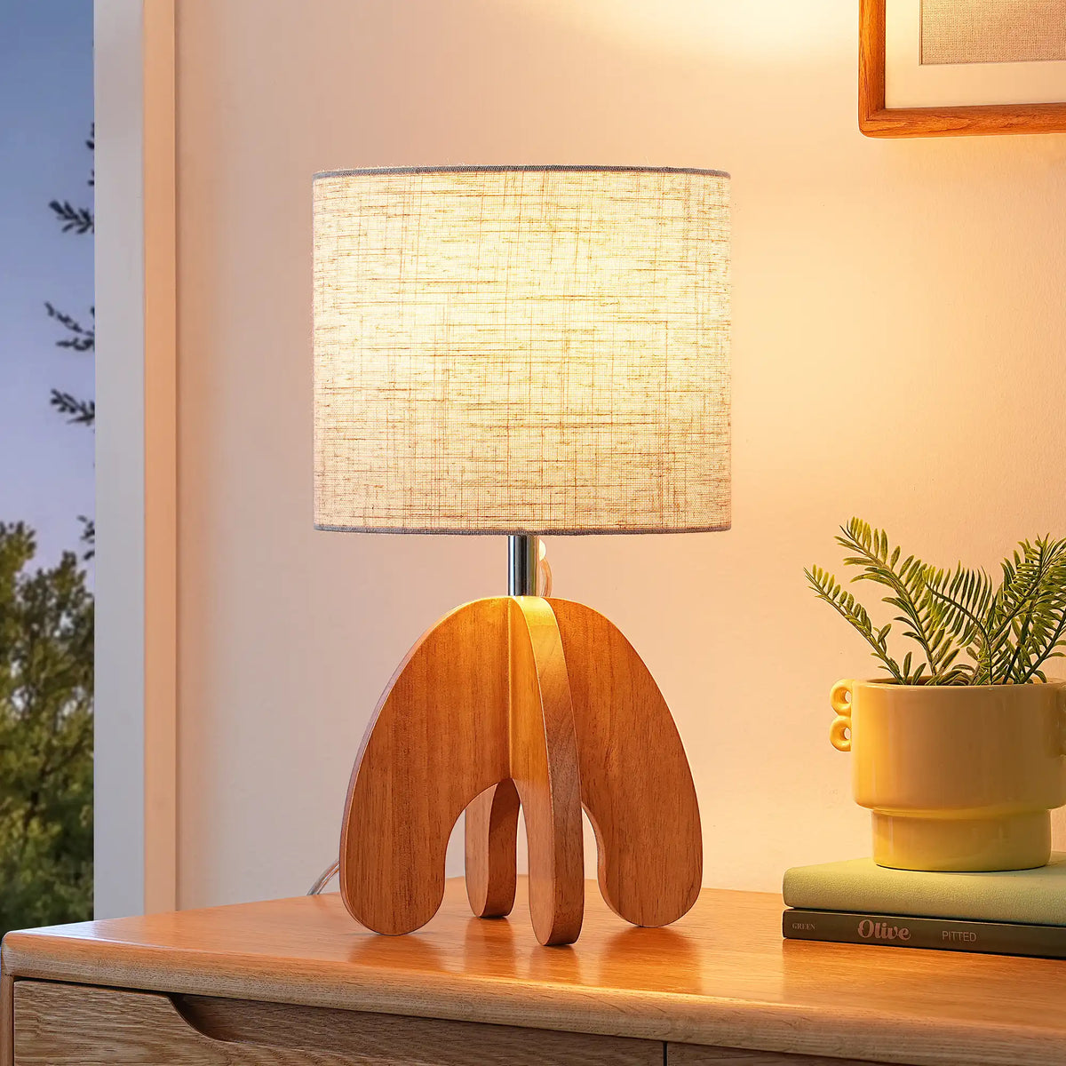 Lavisa - Minimalist Wood Base Bedside Table Lamp
