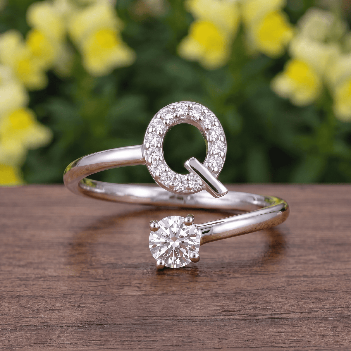 Lavisa - Adjustable Initial Ring