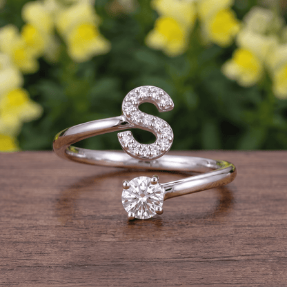 Lavisa - Adjustable Initial Ring