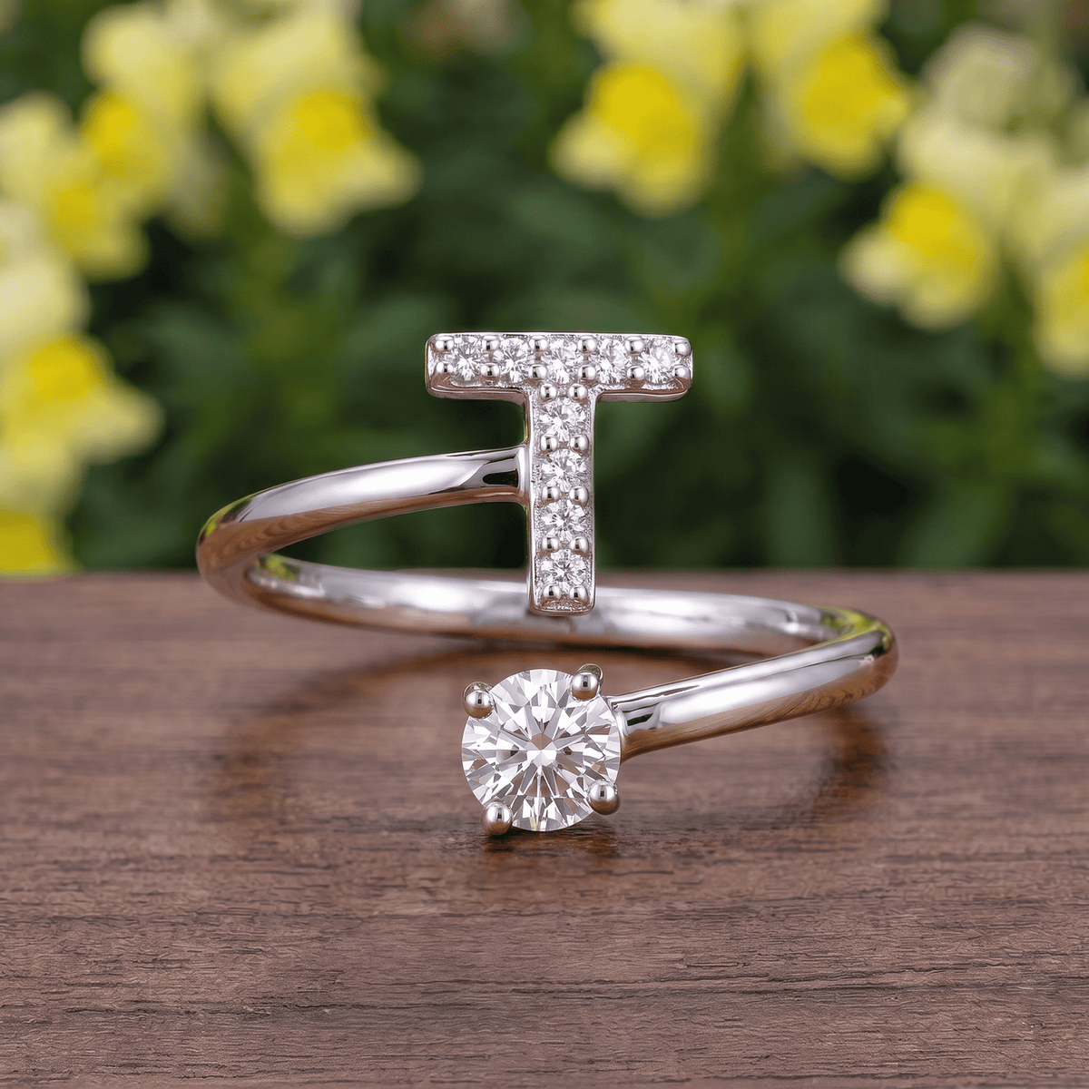 Lavisa - Adjustable Initial Ring