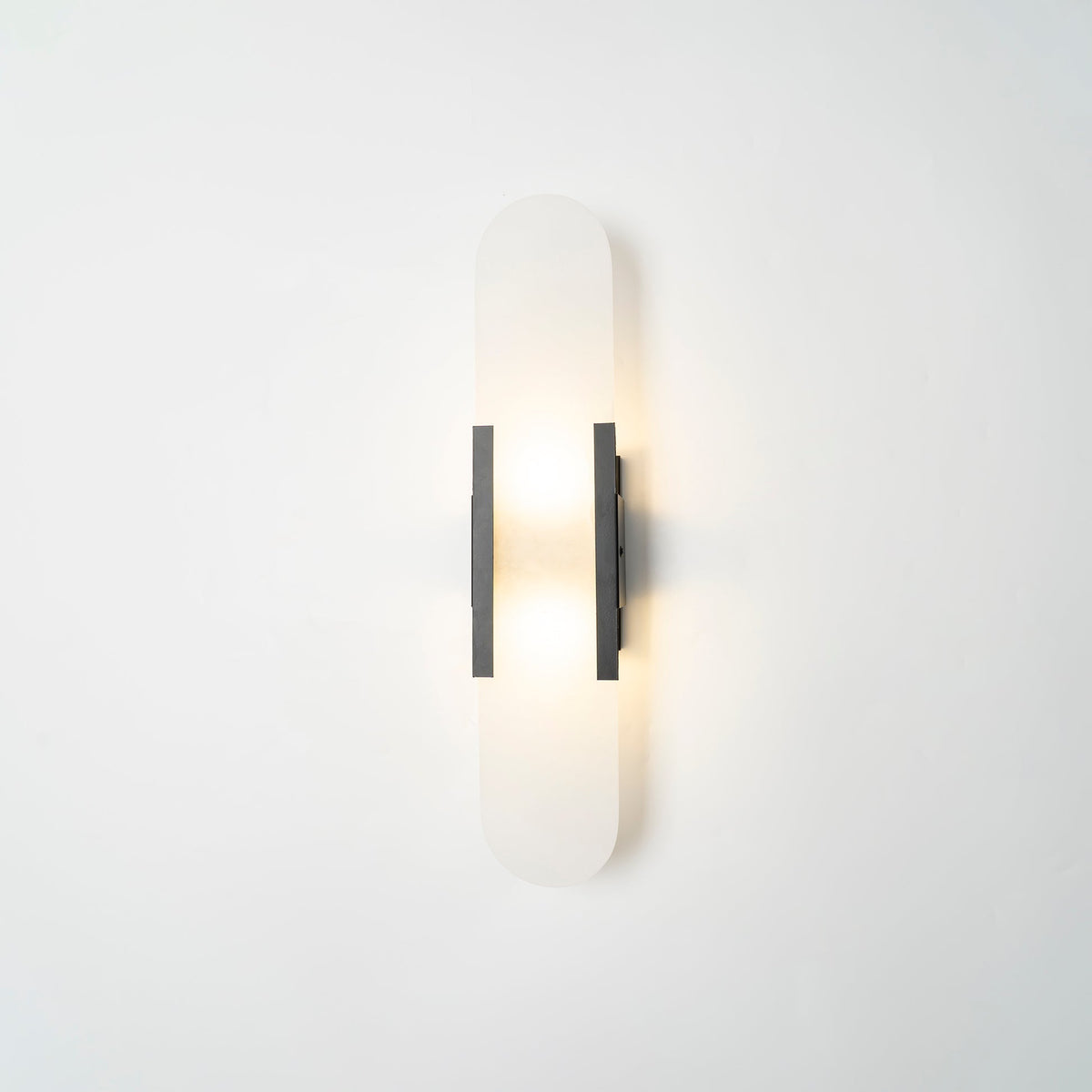 Lavisa - Modern Elongated LED Wall Light - Linear Wall Fixture