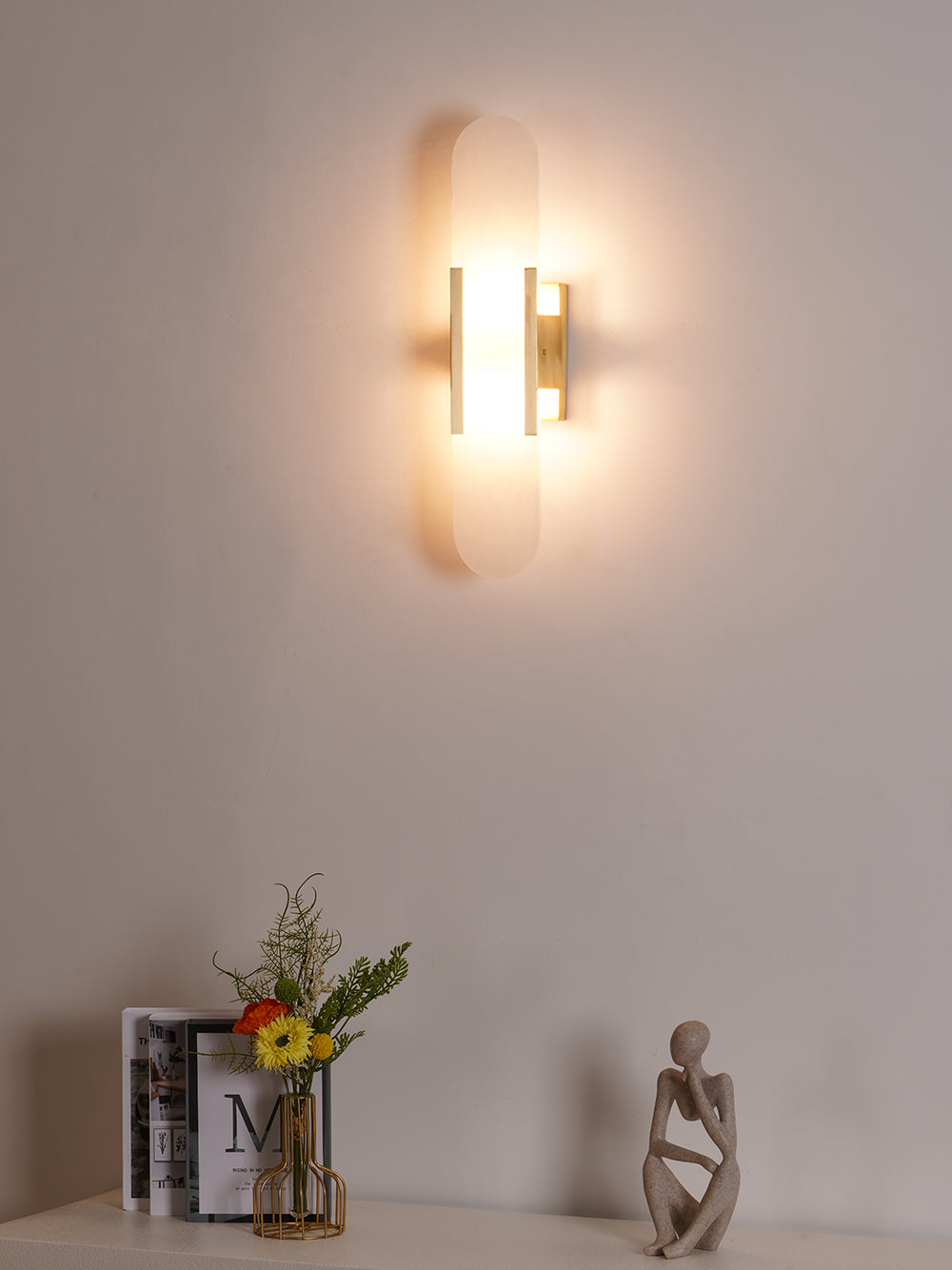 Lavisa - Modern Elongated LED Wall Light - Linear Wall Fixture