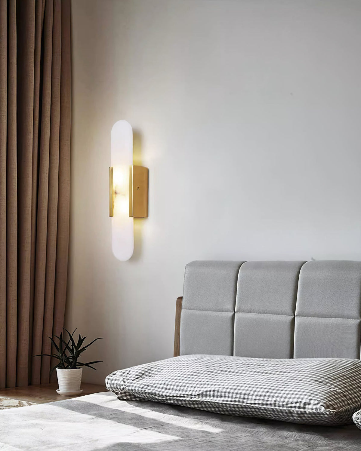 Lavisa - Modern Elongated LED Wall Light - Linear Wall Fixture