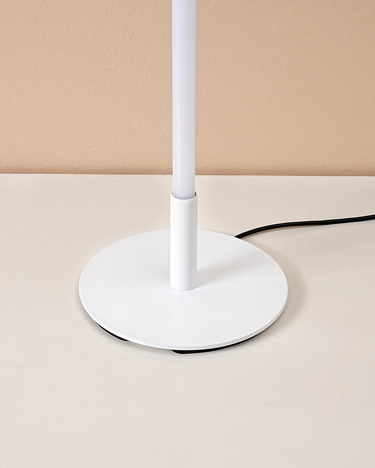 Lavisa - Modern Minimalist Dimmable LED Table Lamp