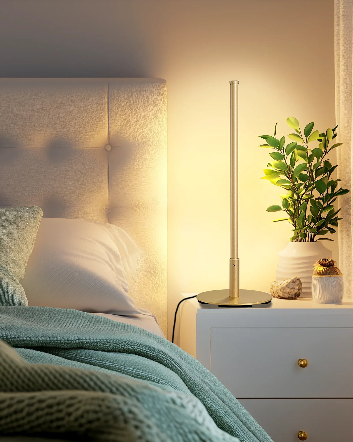 Lavisa - Modern Minimalist Dimmable LED Table Lamp