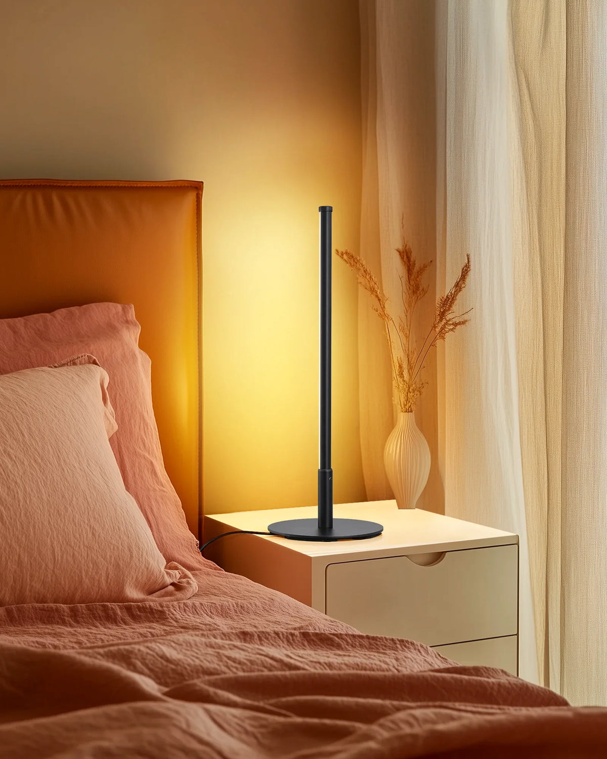 Lavisa - Modern Minimalist Dimmable LED Table Lamp