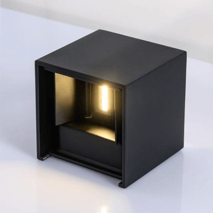 Lavisa - Rechargeable Outdoor LED Wall Light