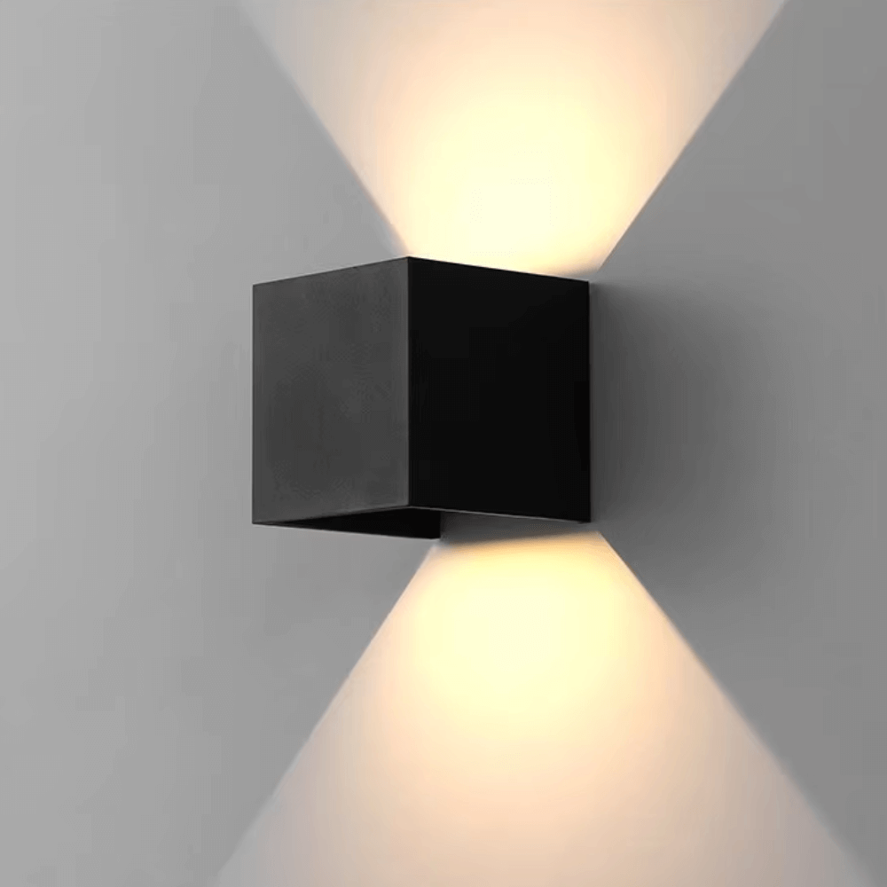 Lavisa - Rechargeable Outdoor LED Wall Light
