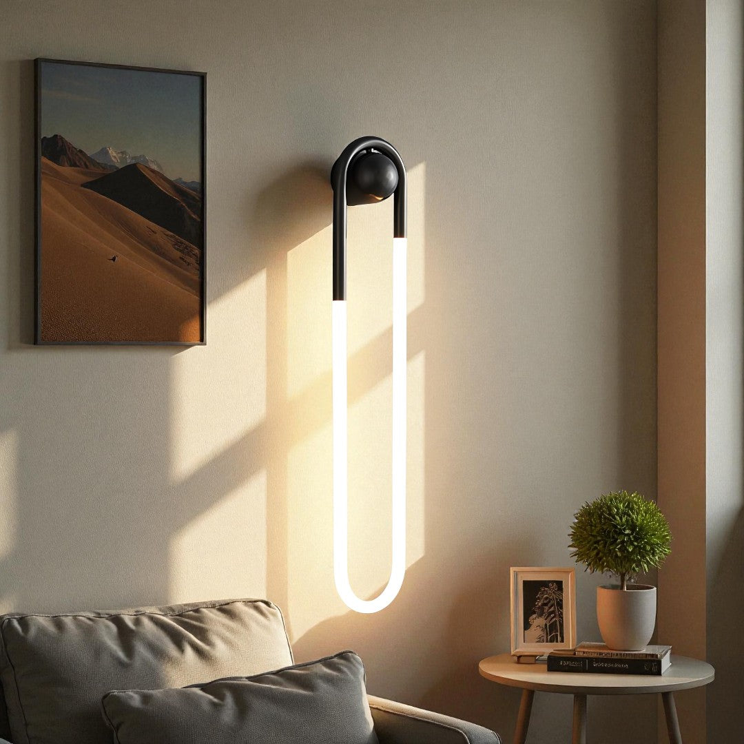 Lavisa - Modern Paperclip LED Wall Light