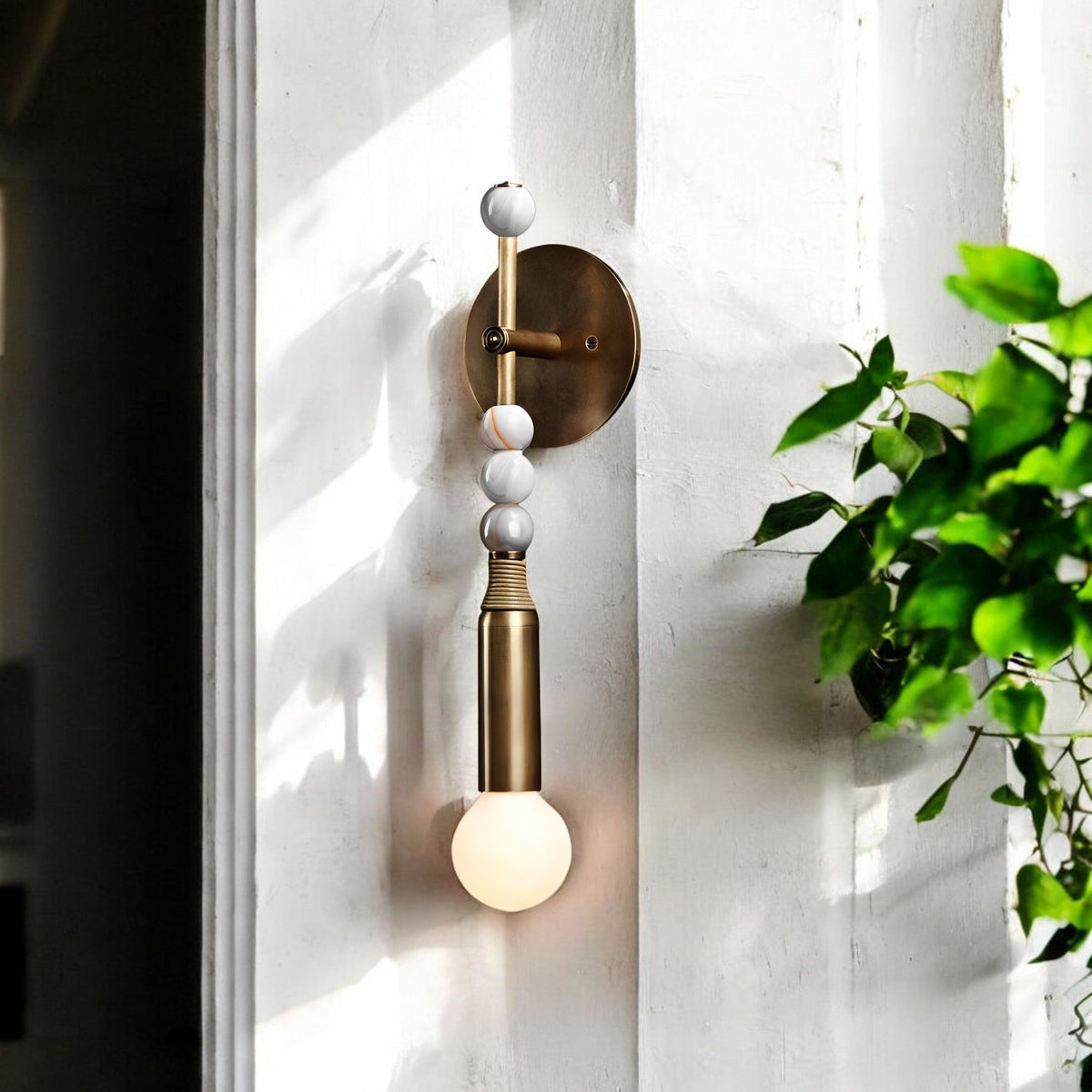 Lavisa - Modern Beaded Wall Light