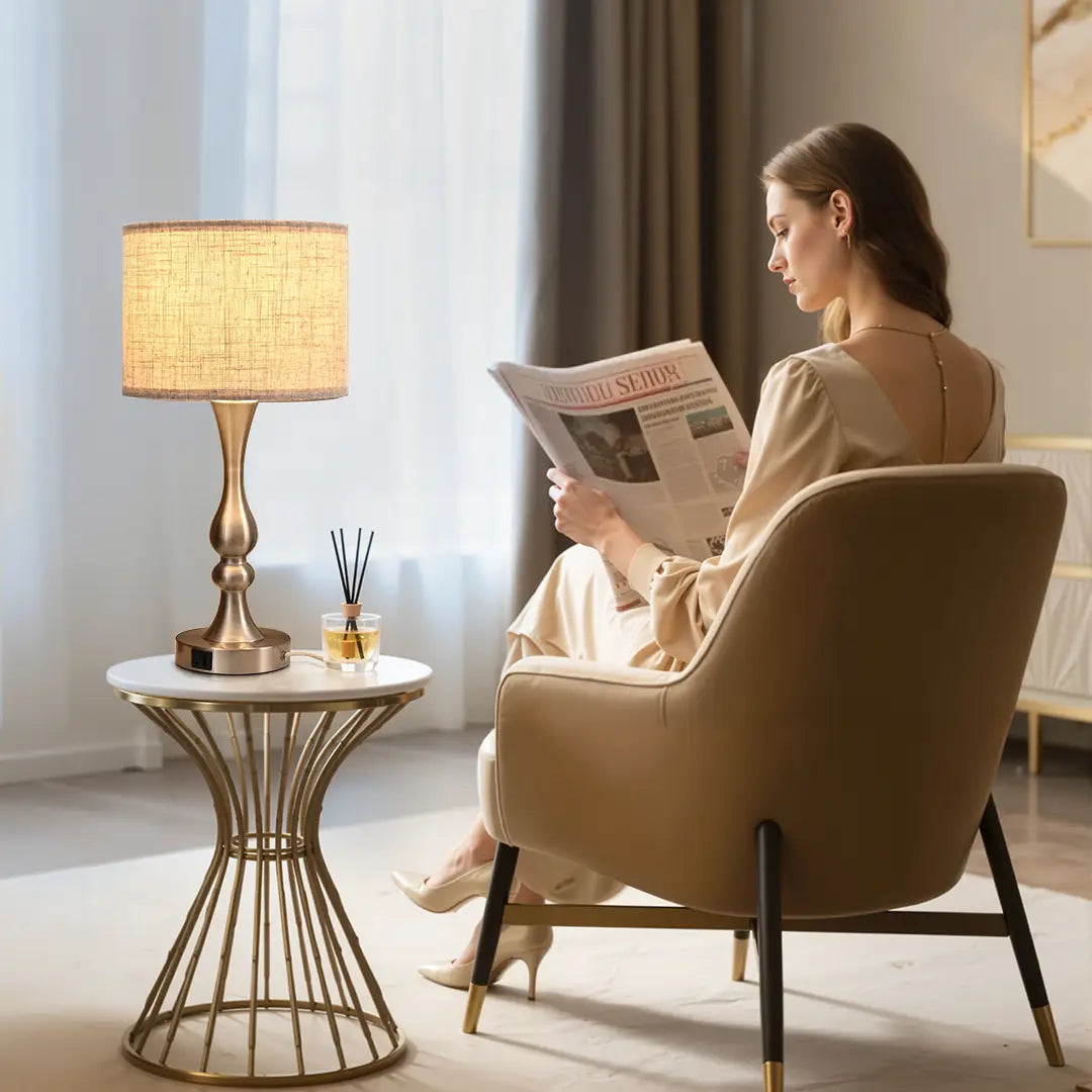 Lavisa - Modern Silver Touch-Control Table Lamp with Dual USB Ports