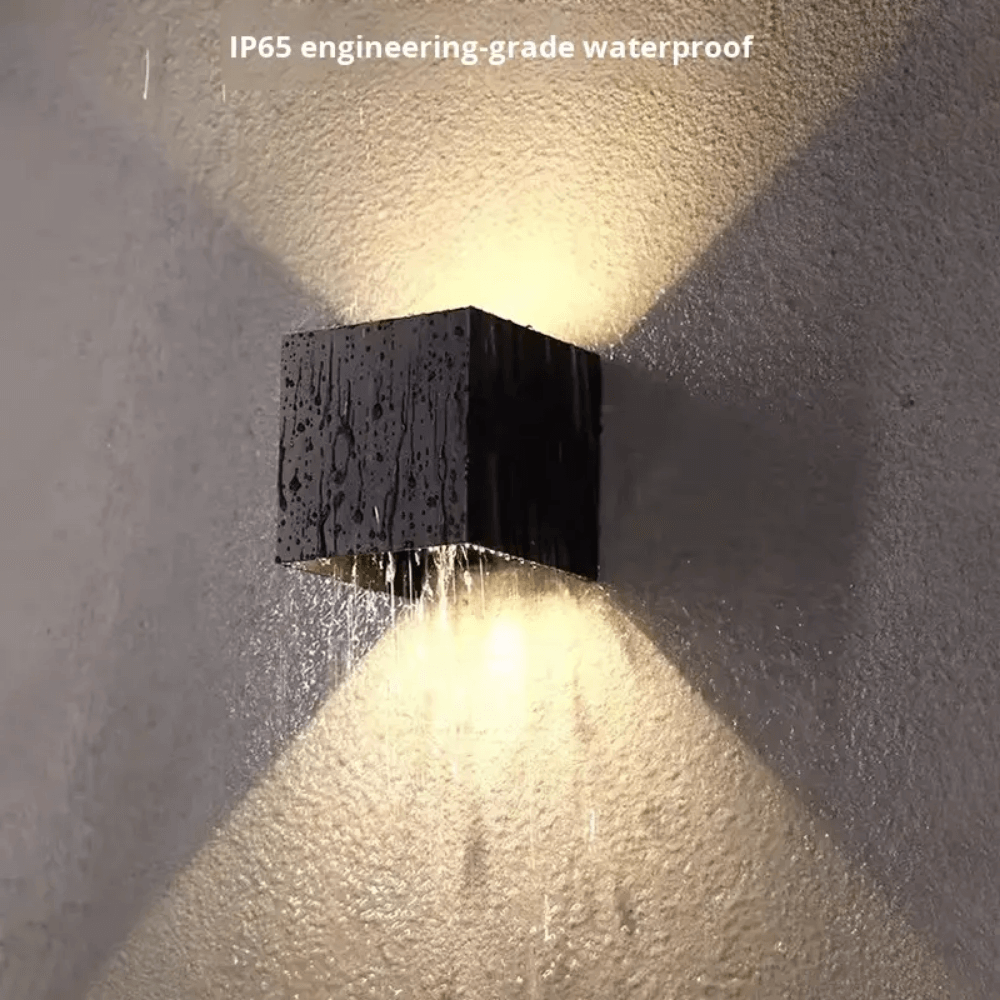 Lavisa - Rechargeable Outdoor LED Wall Light