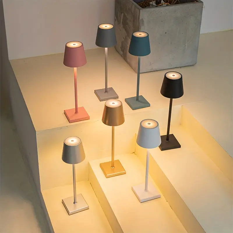 Lavisa wireless table lamp with touch control and rechargeable battery - Silver