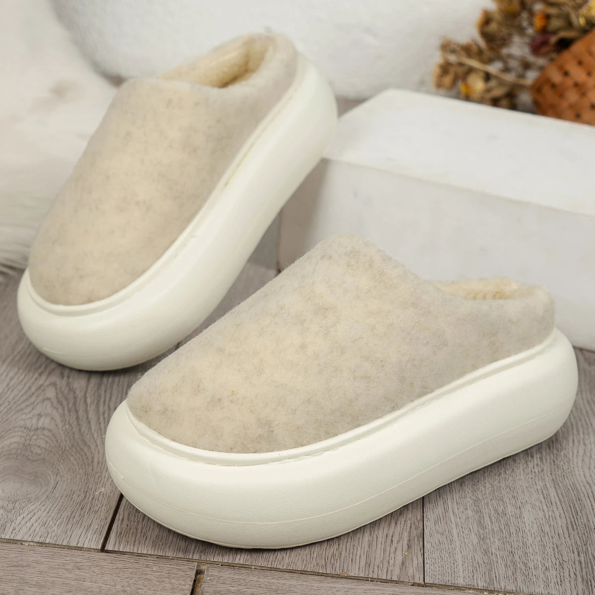Lavisa - Plush Indoor Winter Slippers