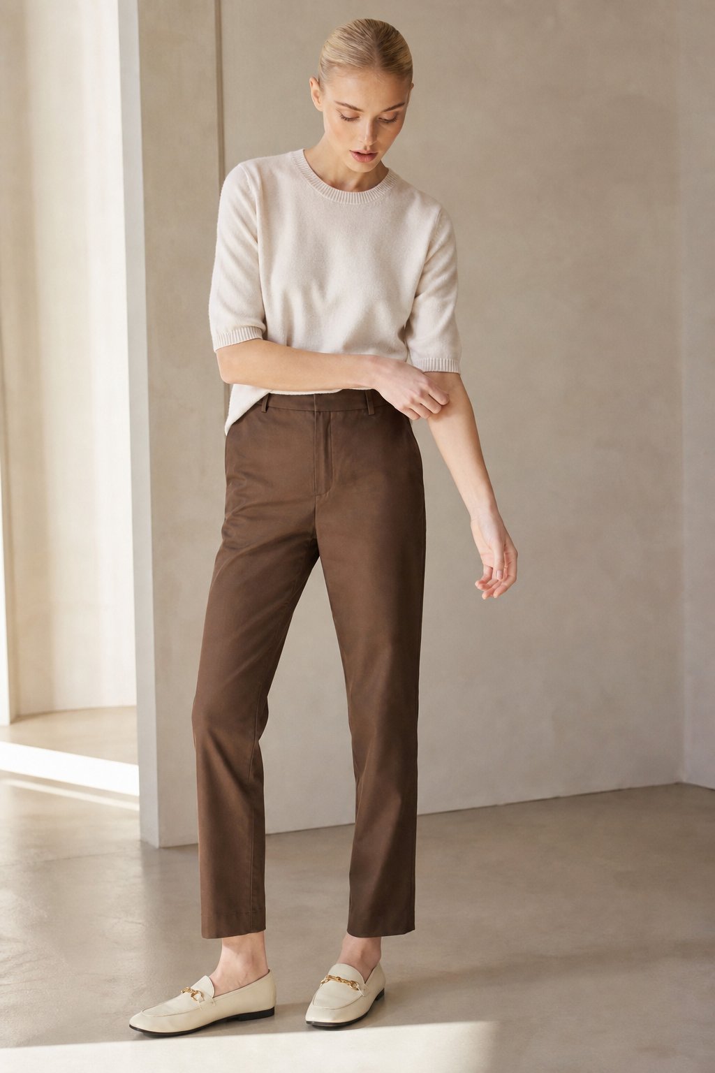 Lavisa - Slim Fit High-Waist Ankle Trousers