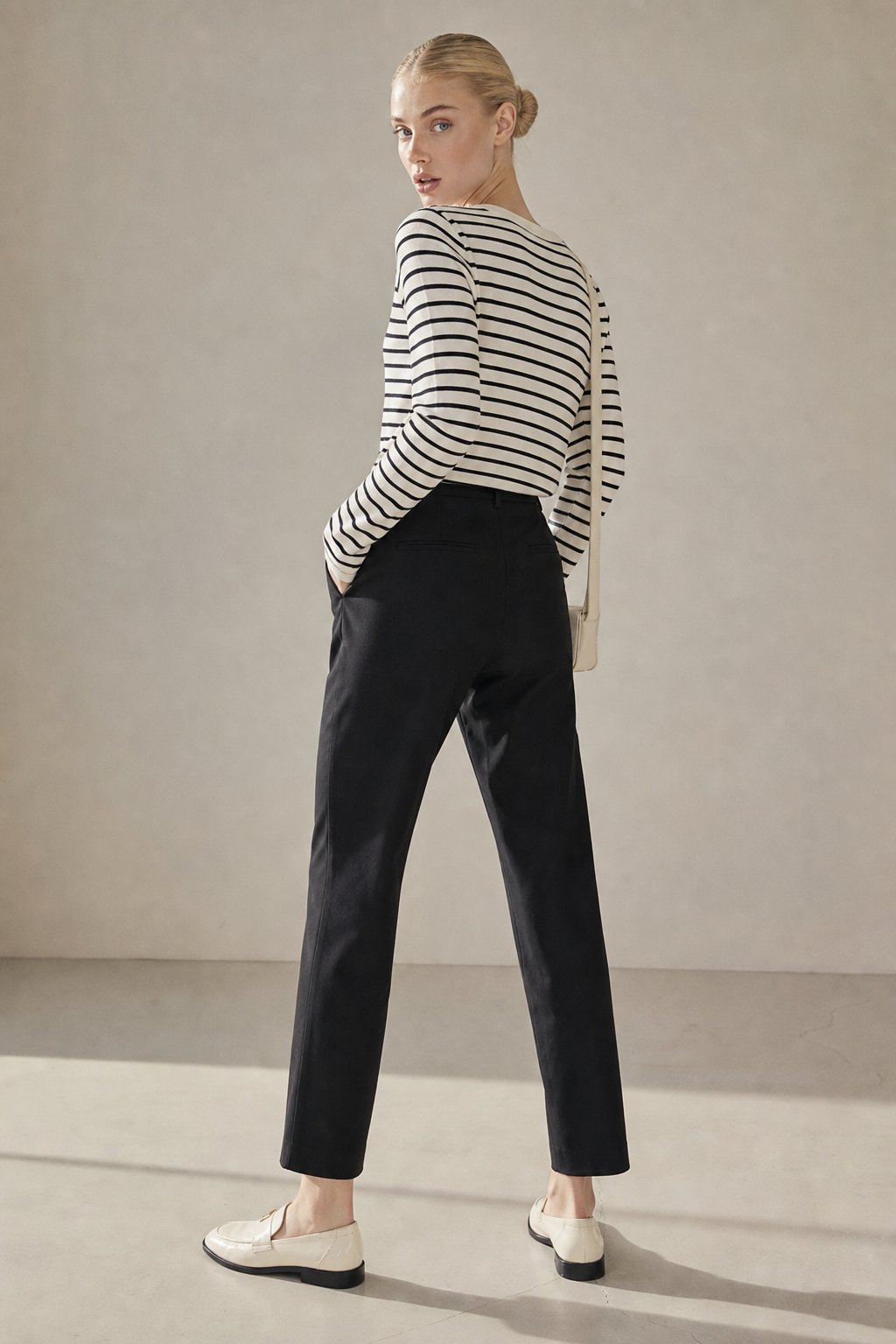Lavisa - Slim Fit High-Waist Ankle Trousers