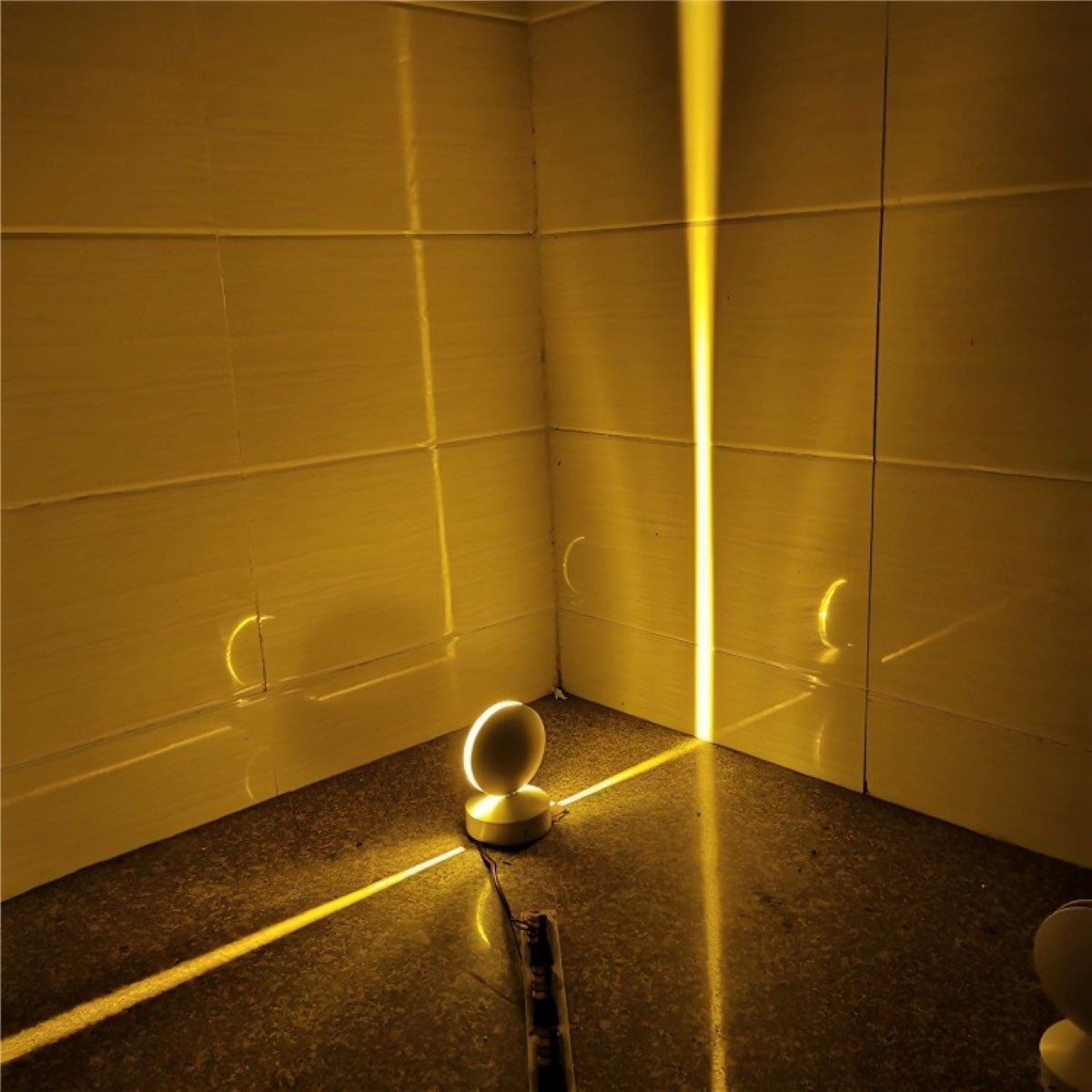 Lavisa - Cyberpunk Hallway LED Wall Spot Light