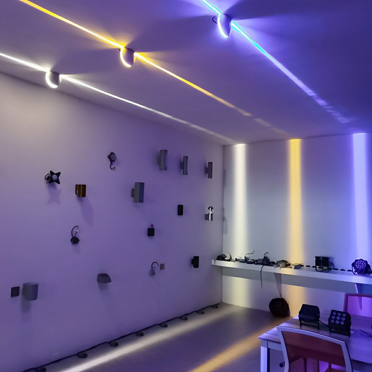 Lavisa - Cyberpunk Industrial LED Beam Wall Light