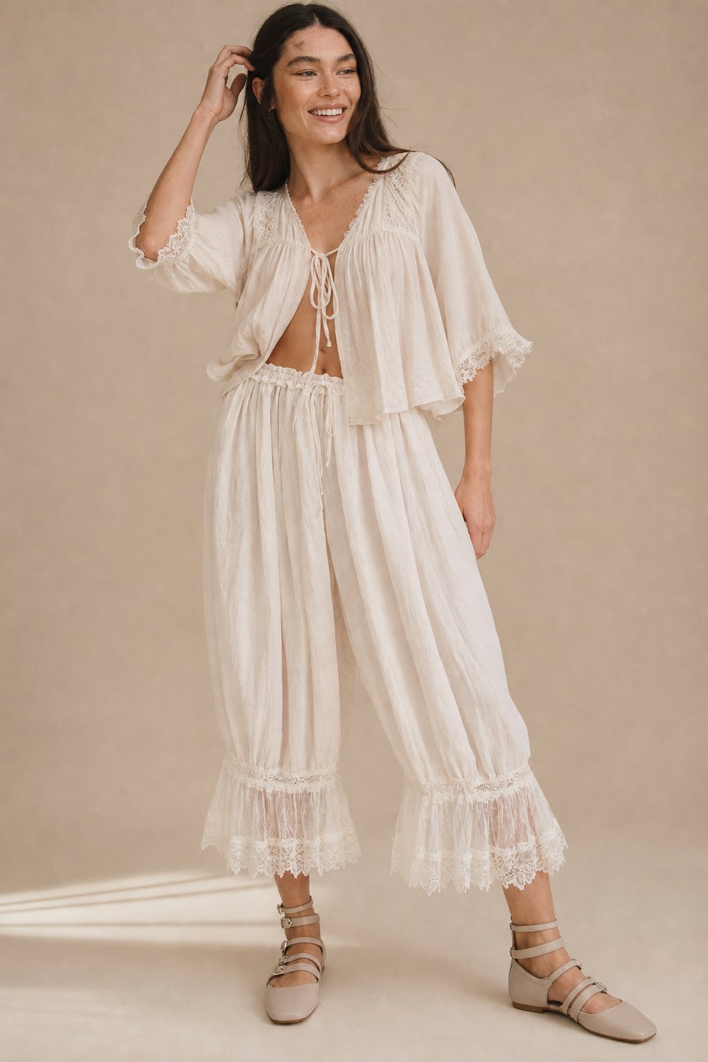 Lavisa - Vintage Lace Cuff Lantern Pants
