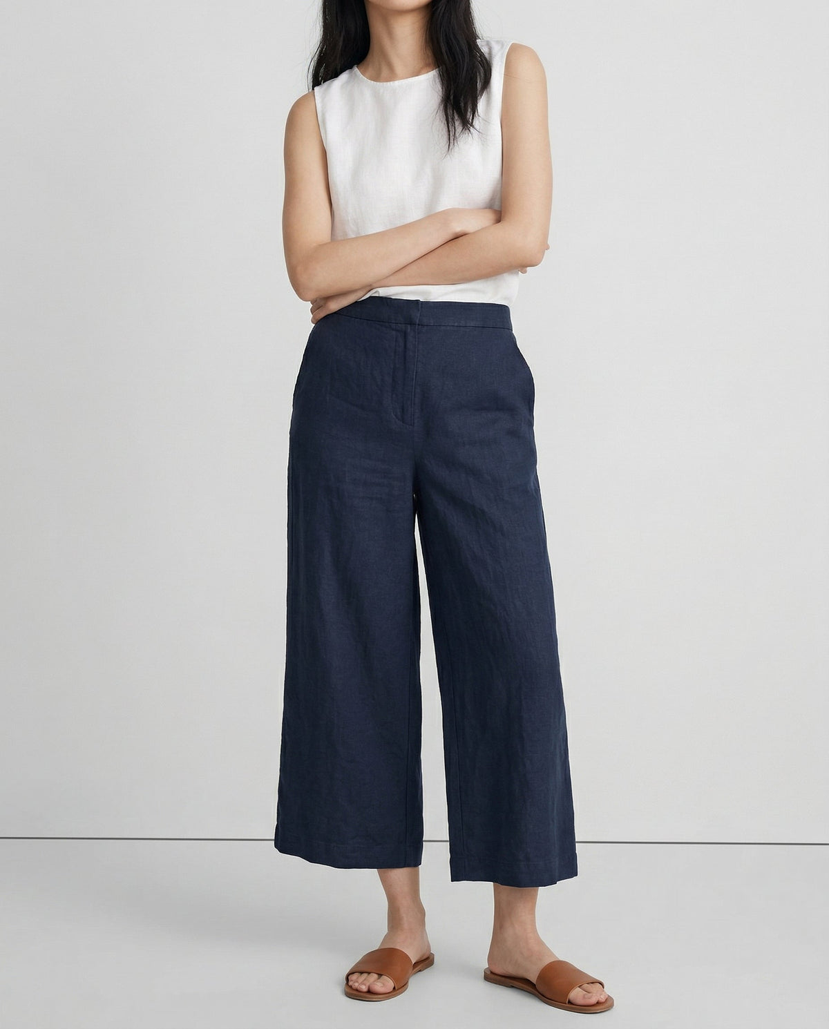 Lavisa - Cropped Wide Leg Linen Pants