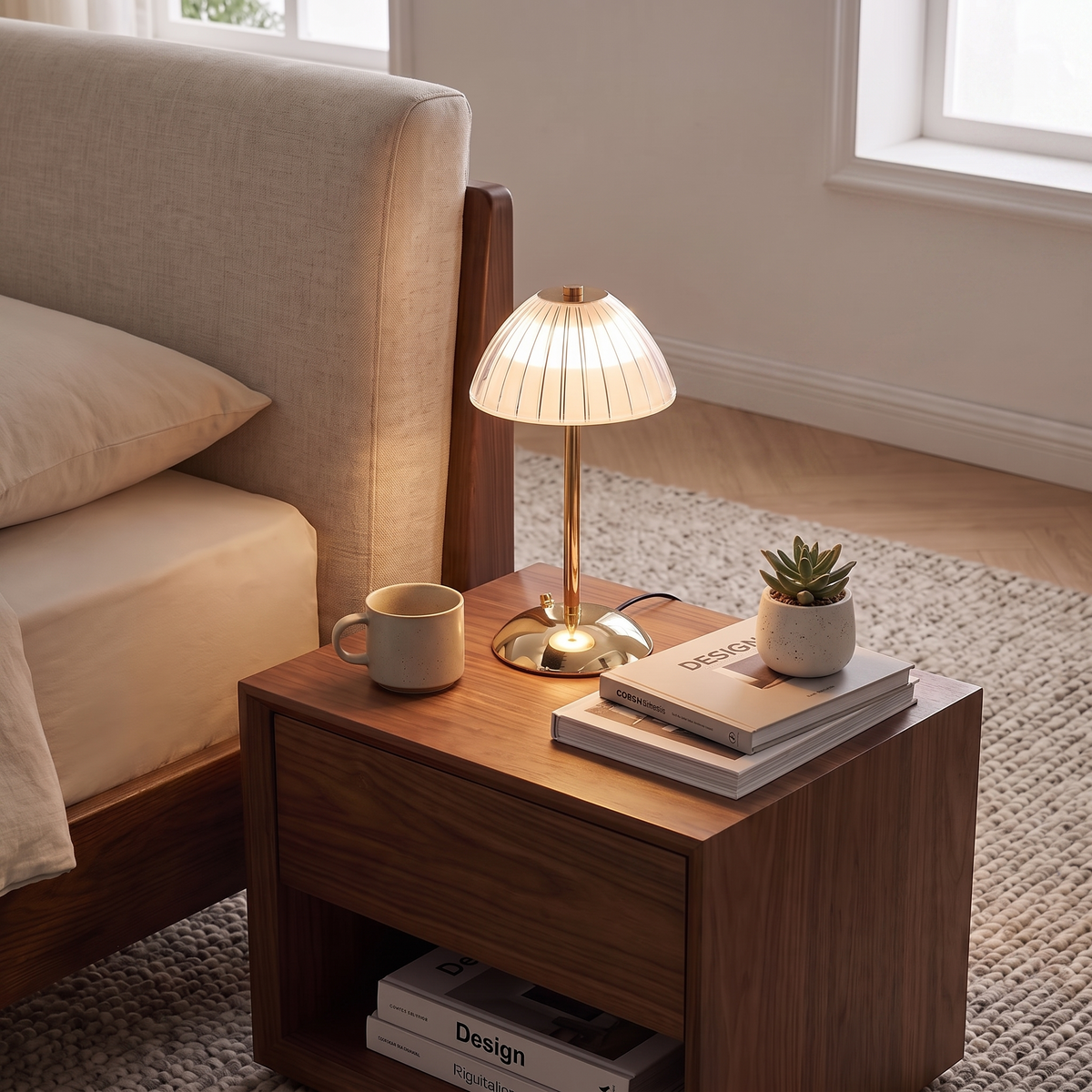 Lavisa - Brushed Brass Cordless Table Lamp