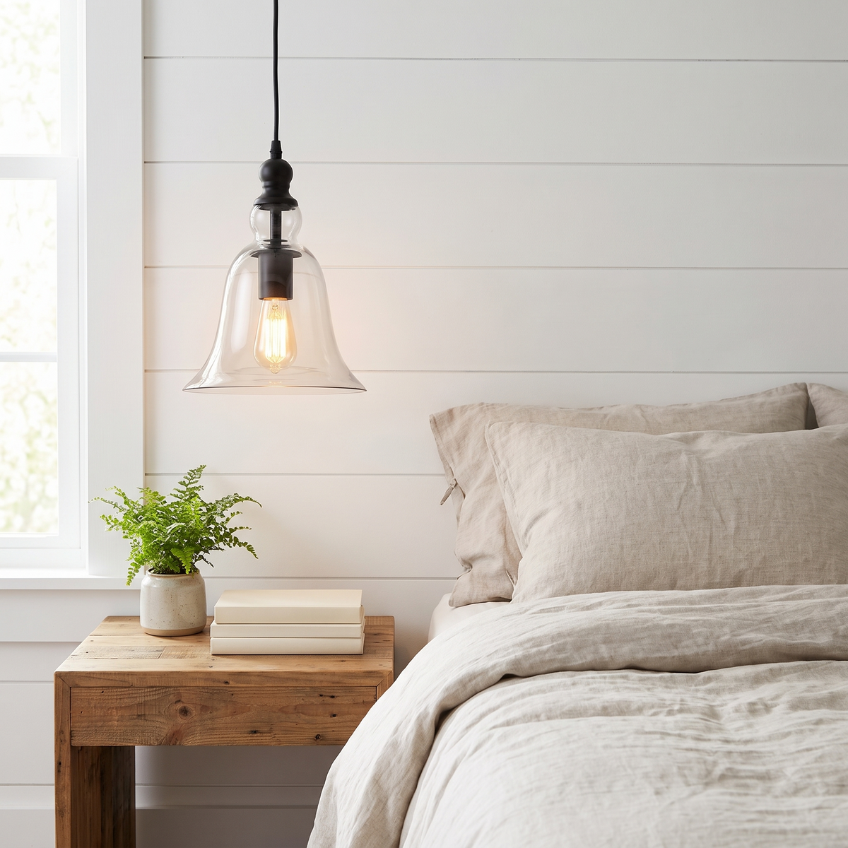 Lavisa - Vintage Iron & Glass Pendant Light