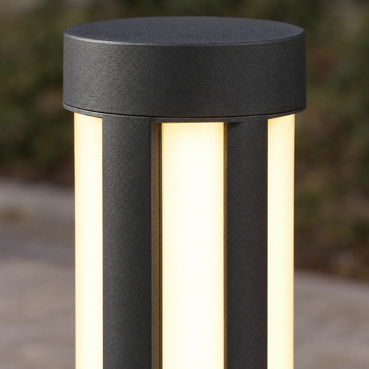 Lavisa - Modern LED Bollard Light for Outdoor Pathways