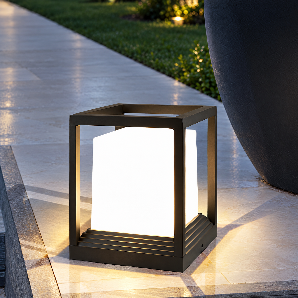 Lavisa - Solar Garden Pedestal Light with 3-Color LED