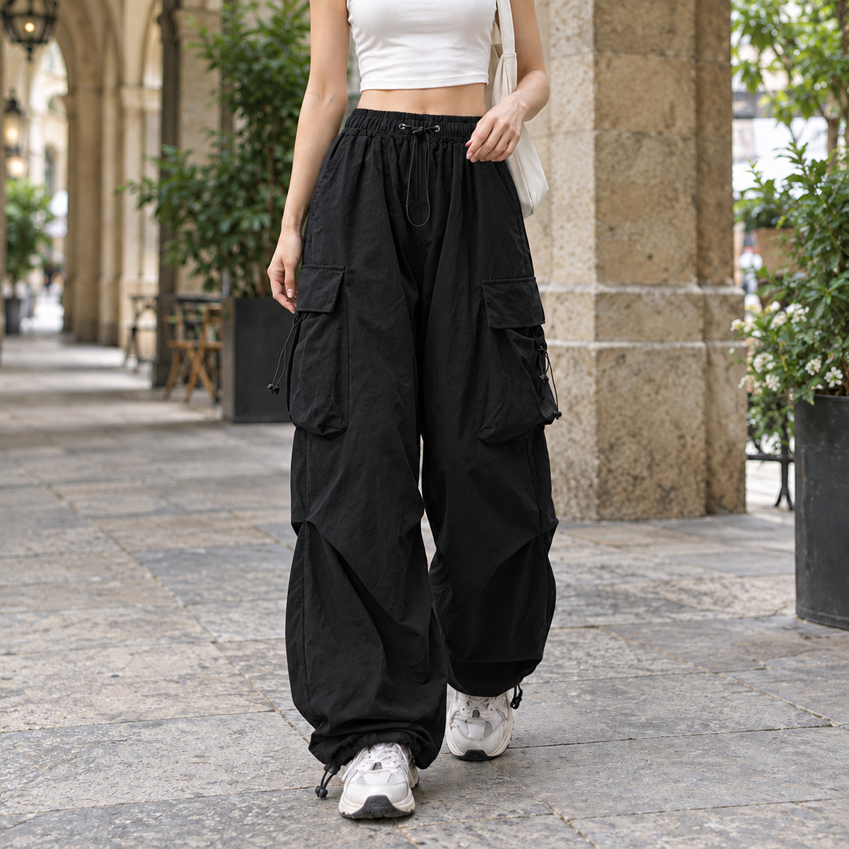 Lavisa - Women's Relaxed Cargo Pants - Adjustable Hems