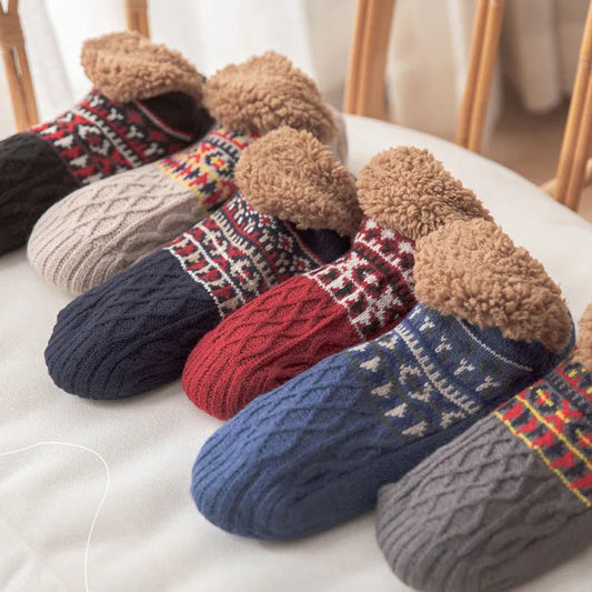 Snow Pattern Fleece Lined Non Slip Winter Socks - Front View | Lavisa