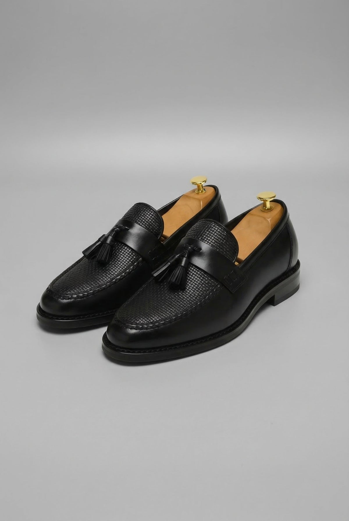 Men's Woven Tassel Slip-On Loafers Smart Formal Shoes - Front View | Lavisa