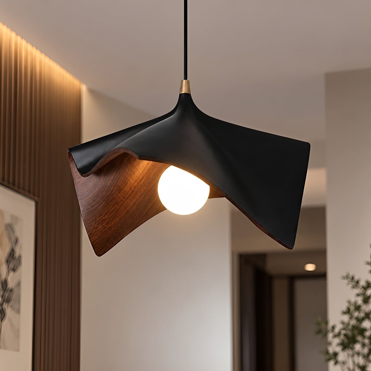 Lavisa - Mid-Century Modern Sculptural Pendant Light