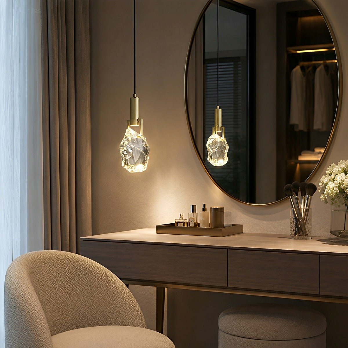 Lavisa - Modern Geometric Crystal Pendant Light