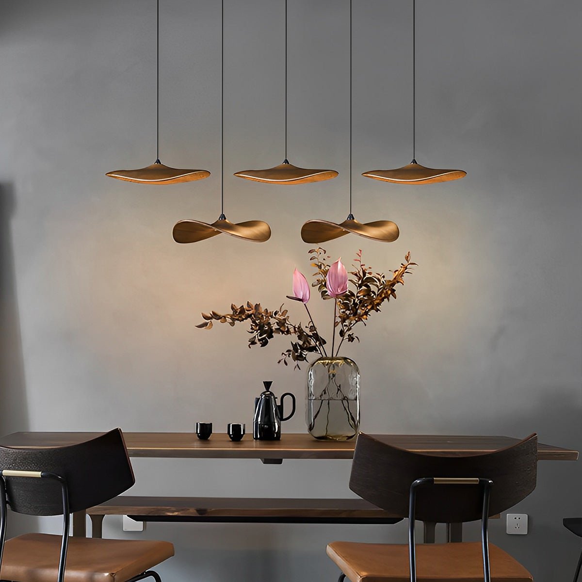 Lavisa - Modern Natural Wood Lotus Leaf LED Pendant Light