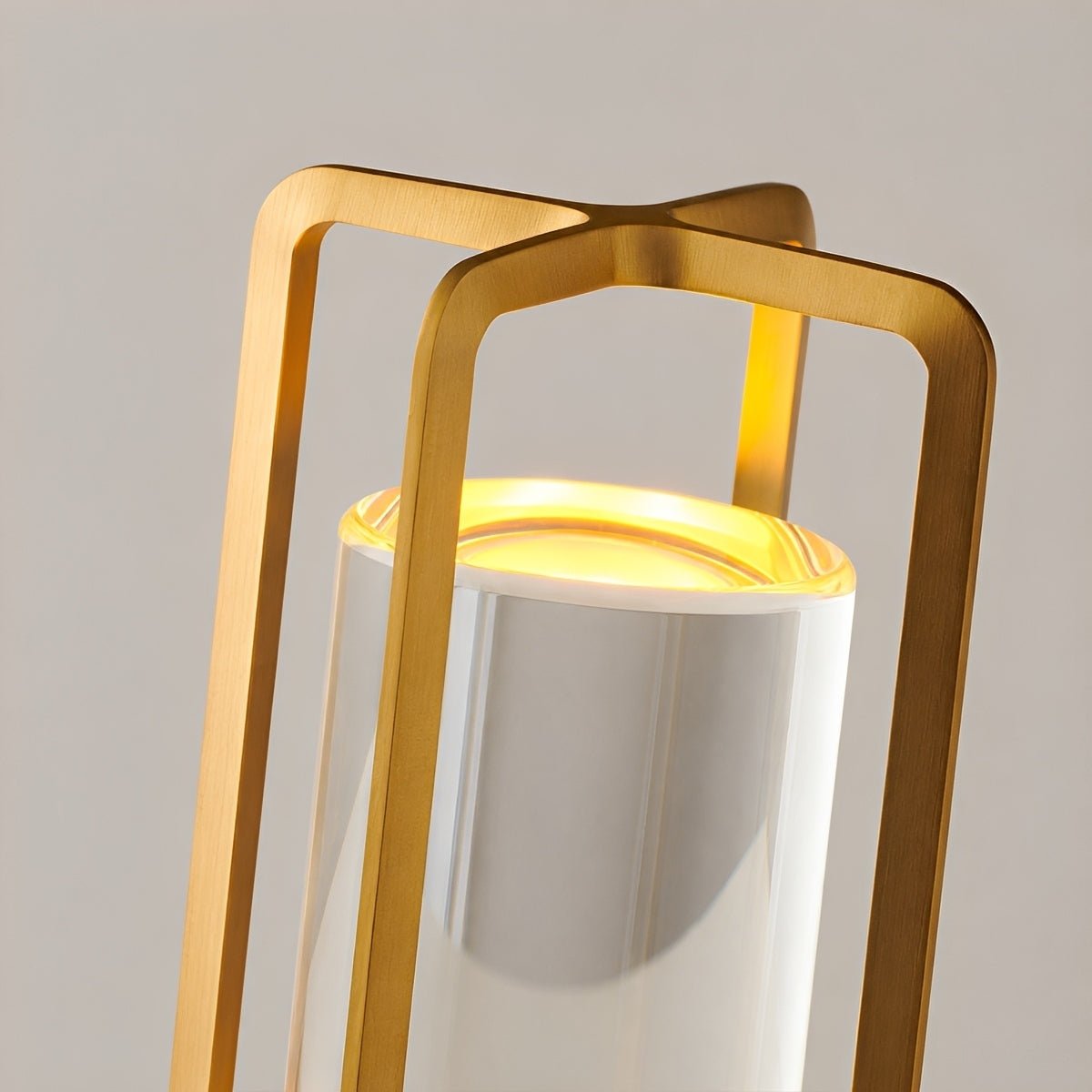 Lavisa - Portable Cordless LED Table Lamp with Touch Dimming