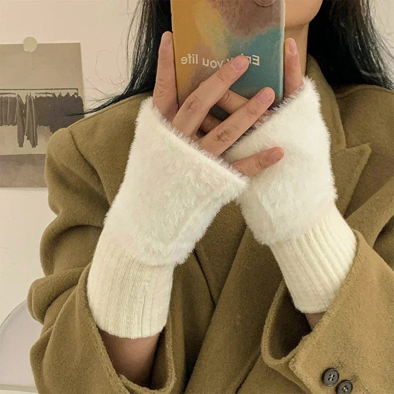 Lavisa - Plush Fingerless Winter Gloves