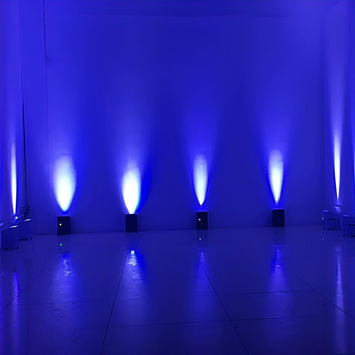 Lavisa - Wireless WiFi RGB LED Spotlight Ambient Party Lighting