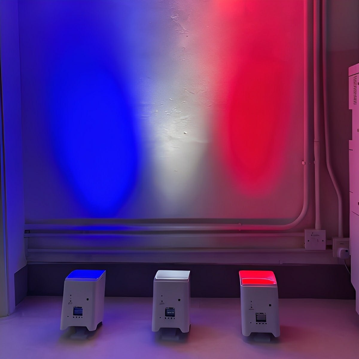Lavisa - Wireless WiFi RGB LED Spotlight Ambient Party Lighting
