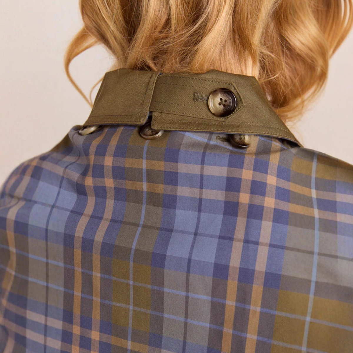 Women's Oversized Double-Breasted Trench Coat Tartan-Lined Collar - Close-Up Texture & Detail | Lavisa